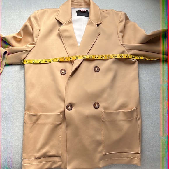 Boyfriend Blazer in Camel - Picture 4 of 6